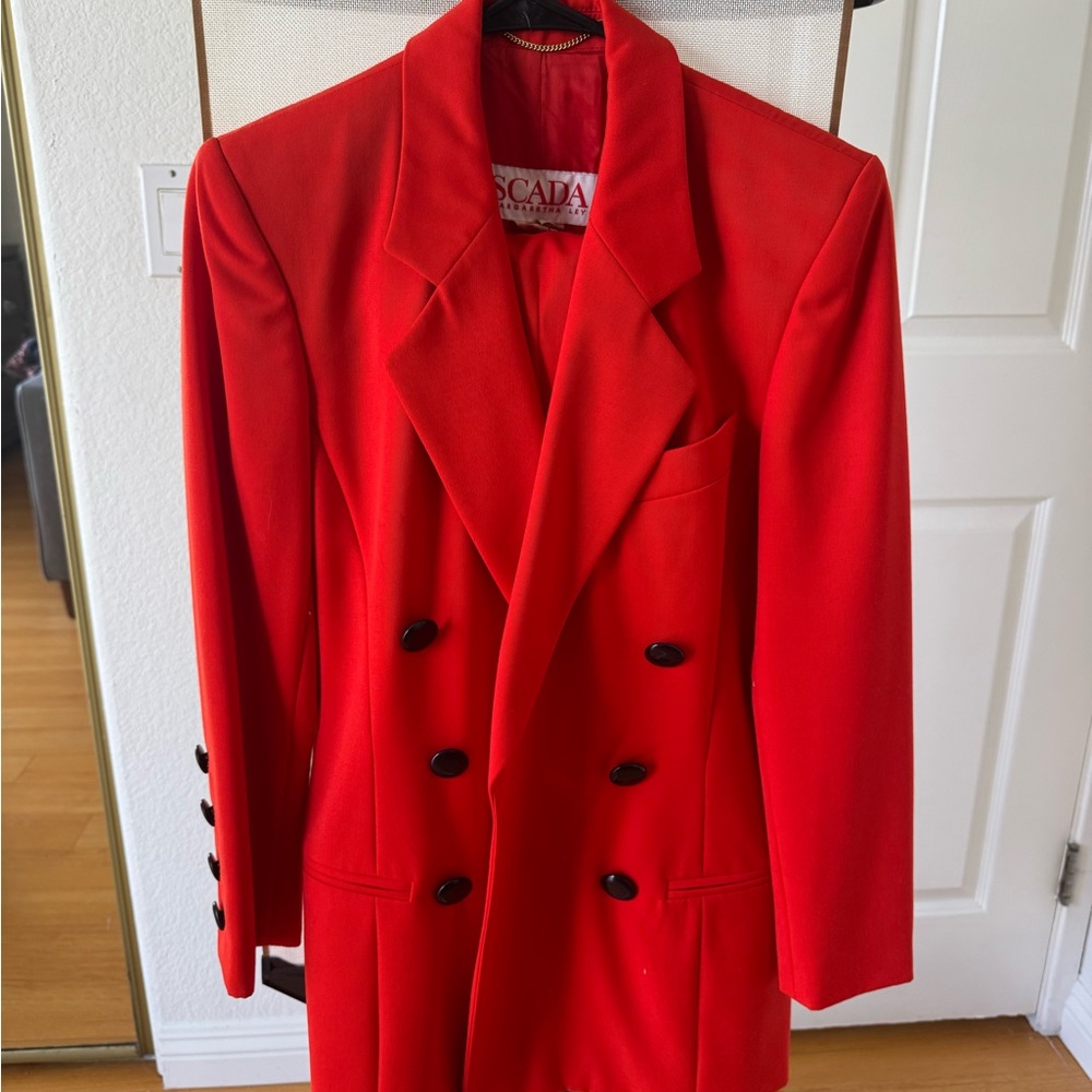 Escada Vibrant Red Blazer with Gold Chain Detail and Skirt 34/XS